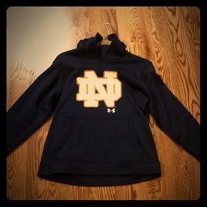 Under Armour Notre Dame Hoodie. Youth Medium Loose